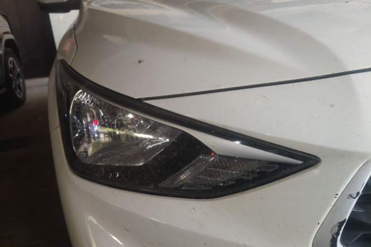 Used Hyundai Celesta 2020 1.6L Automatic GL Enjoyable Edition Right Front Headlight