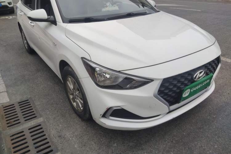Used Hyundai Celesta 2020 1.6L Automatic GL Enjoyable Edition Right Front Headlight