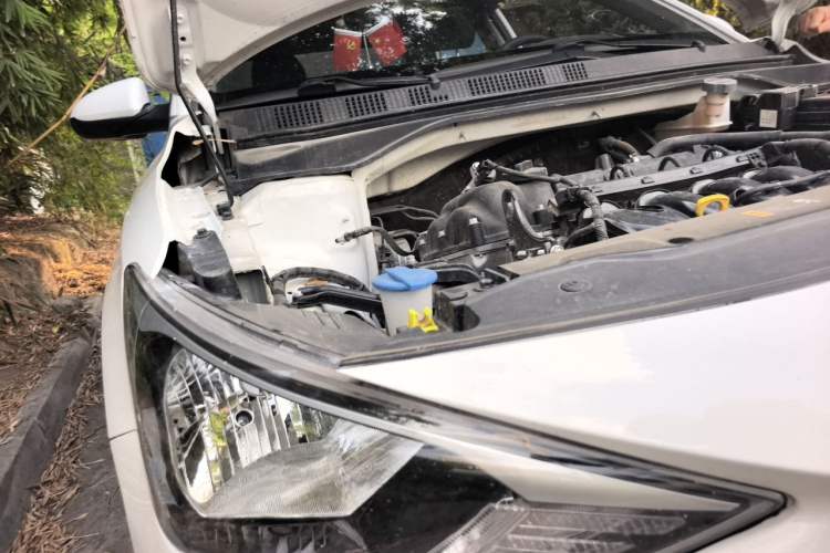 Used Hyundai Celesta 2020 1.6L Automatic GL Enjoyable Edition Right Front Headlight