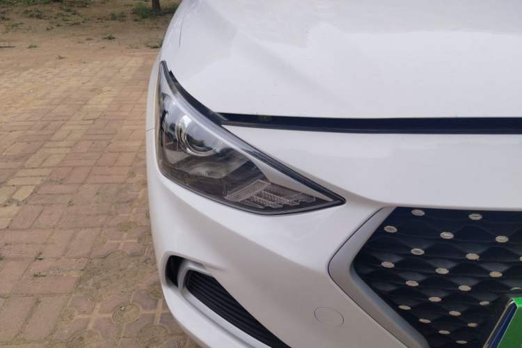 Used Hyundai Celesta 2020 1.6L Automatic GL Enjoyable Edition Right Front Headlight