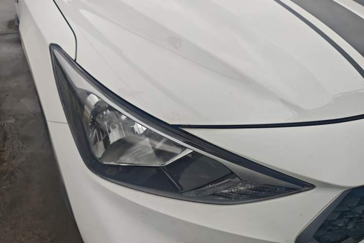 Used Hyundai Celesta 2020 1.6L Automatic GL Enjoyable Edition Right Front Headlight