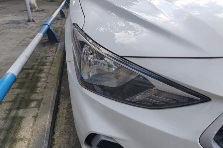 Used Hyundai Celesta 2020 1.6L Automatic GL Enjoyable Edition Right Front Headlight