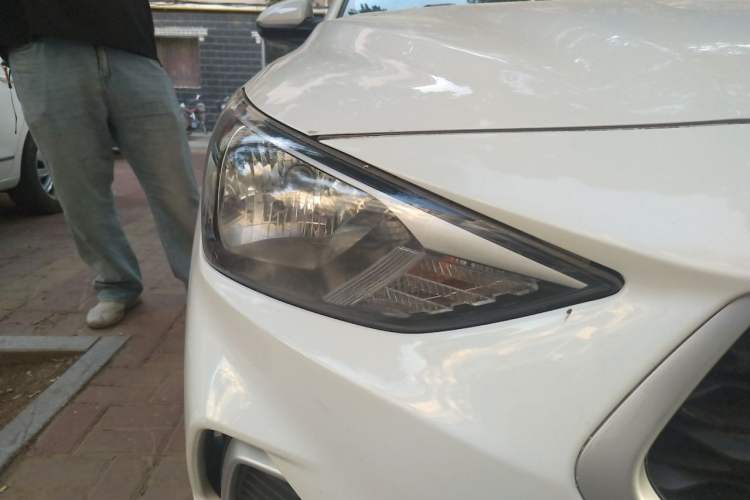 Used Hyundai Celesta 2020 1.6L Automatic GL Enjoyable Edition Right Front Headlight