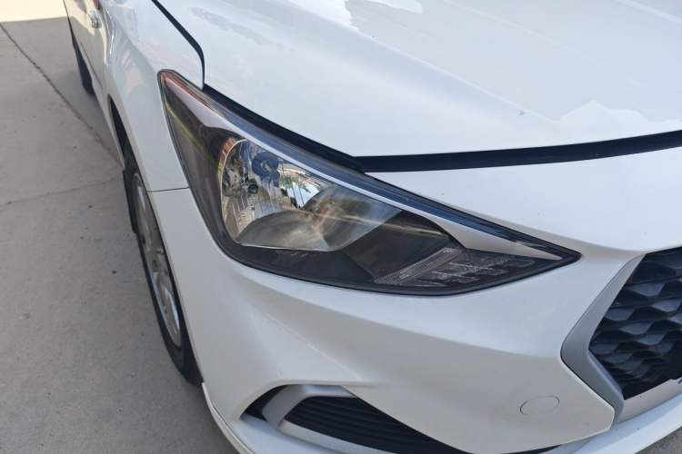 Used Hyundai Celesta 2020 1.6L Automatic GL Enjoyable Edition Right Front Headlight