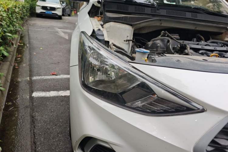 Used Hyundai Celesta 2020 1.6L Automatic GL Enjoyable Edition Right Front Headlight