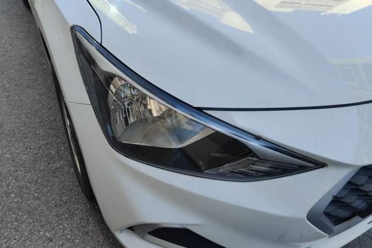 Used Hyundai Celesta 2020 1.6L Automatic GL Enjoyable Edition Right Front Headlight