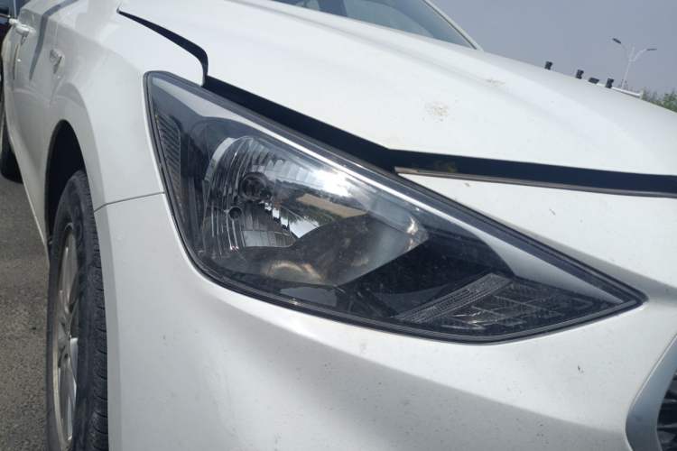 Used Hyundai Celesta 2020 1.6L Automatic GL Enjoyable Edition Right Front Headlight