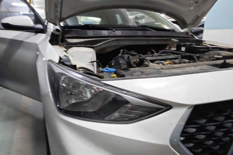 Used Hyundai Celesta 2020 1.6L Automatic GL Enjoyable Edition Right Front Headlight