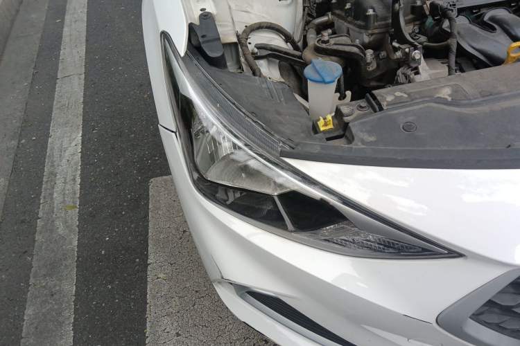 Used Hyundai Celesta 2020 1.6L Automatic GL Enjoyable Edition Right Front Headlight