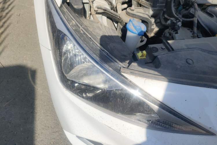 Used Hyundai Celesta 2020 1.6L Automatic GL Enjoyable Edition Right Front Headlight