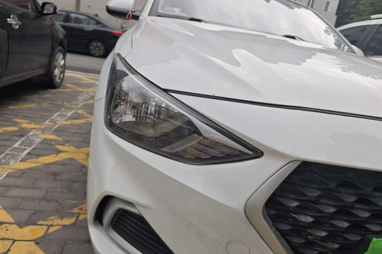 Used Hyundai Celesta 2020 1.6L Automatic GL Enjoyable Edition Right Front Headlight
