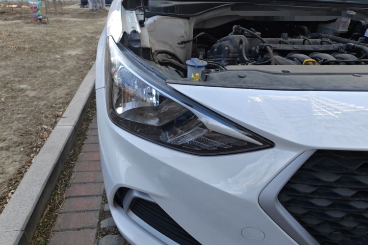 Used Hyundai Celesta 2020 1.6L Automatic GL Enjoyable Edition Right Front Headlight