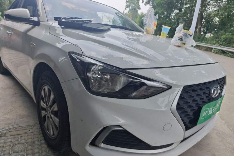 Used Hyundai Celesta 2020 1.6L Automatic GL Enjoyable Edition Right Front Headlight