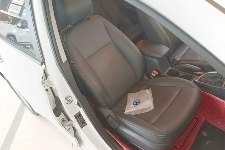 Used Hyundai Celesta 2020 1.6L Automatic GL Enjoyable Edition Right Front Seat