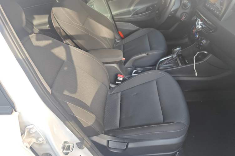 Used Hyundai Celesta 2020 1.6L Automatic GL Enjoyable Edition Right Front Seat