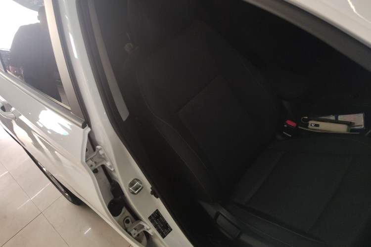 Used Hyundai Celesta 2020 1.6L Automatic GL Enjoyable Edition Right Front Seat