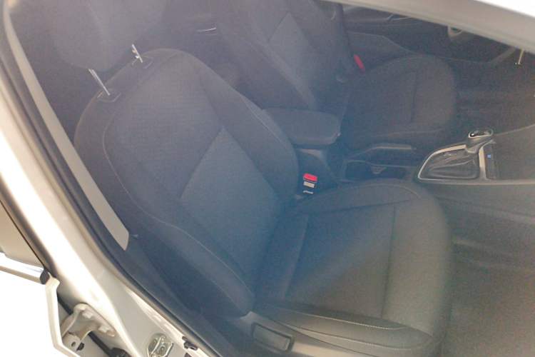 Used Hyundai Celesta 2020 1.6L Automatic GL Enjoyable Edition Right Front Seat