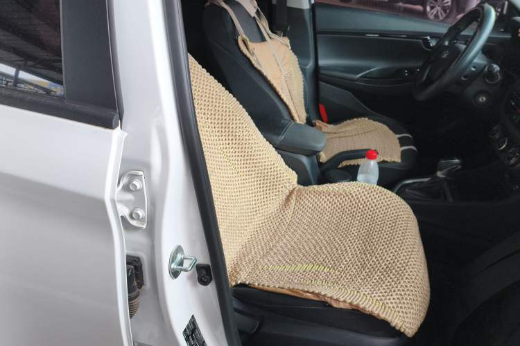 Used Hyundai Celesta 2020 1.6L Automatic GL Enjoyable Edition Right Front Seat