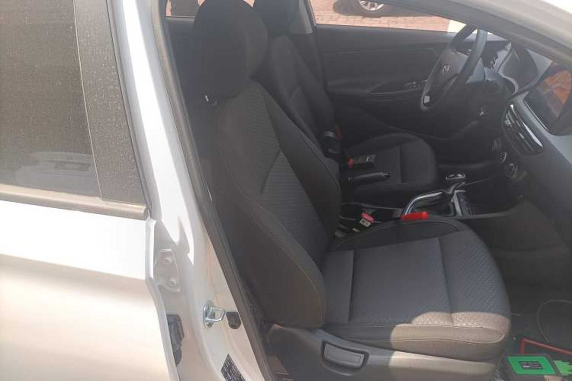 Used Hyundai Celesta 2020 1.6L Automatic GL Enjoyable Edition Right Front Seat