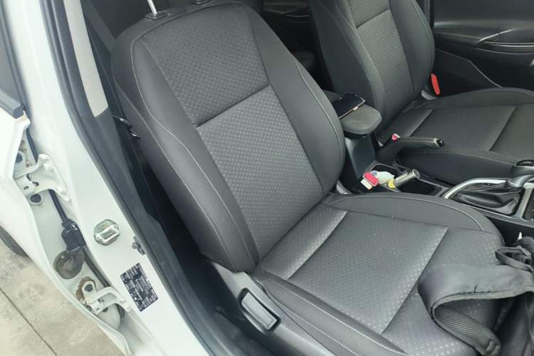 Used Hyundai Celesta 2020 1.6L Automatic GL Enjoyable Edition Right Front Seat