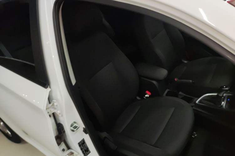 Used Hyundai Celesta 2020 1.6L Automatic GL Enjoyable Edition Right Front Seat