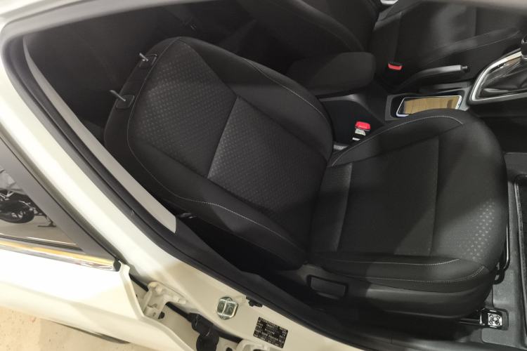 Used Hyundai Celesta 2020 1.6L Automatic GL Enjoyable Edition Right Front Seat
