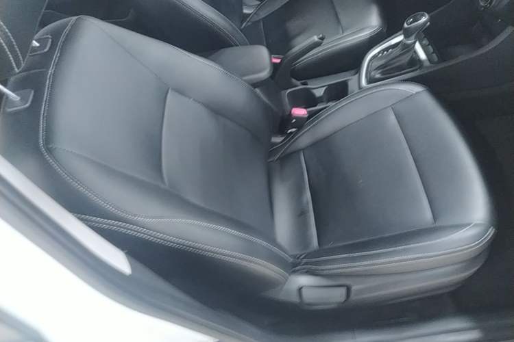 Used Hyundai Celesta 2020 1.6L Automatic GL Enjoyable Edition Right Front Seat
