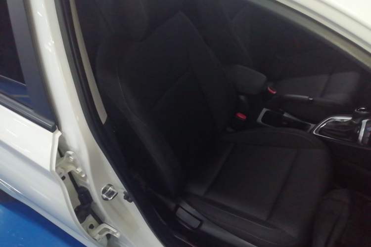 Used Hyundai Celesta 2020 1.6L Automatic GL Enjoyable Edition Right Front Seat