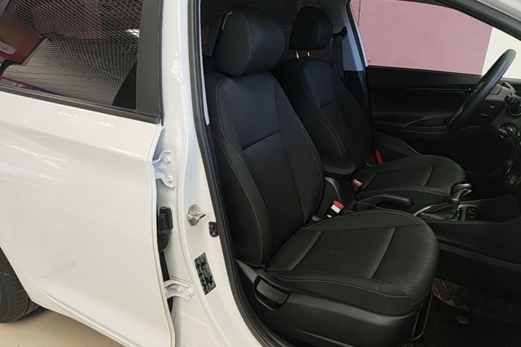 Used Hyundai Celesta 2020 1.6L Automatic GL Enjoyable Edition Right Front Seat