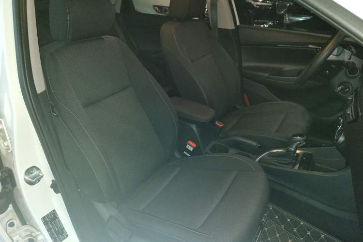Used Hyundai Celesta 2020 1.6L Automatic GL Enjoyable Edition Right Front Seat