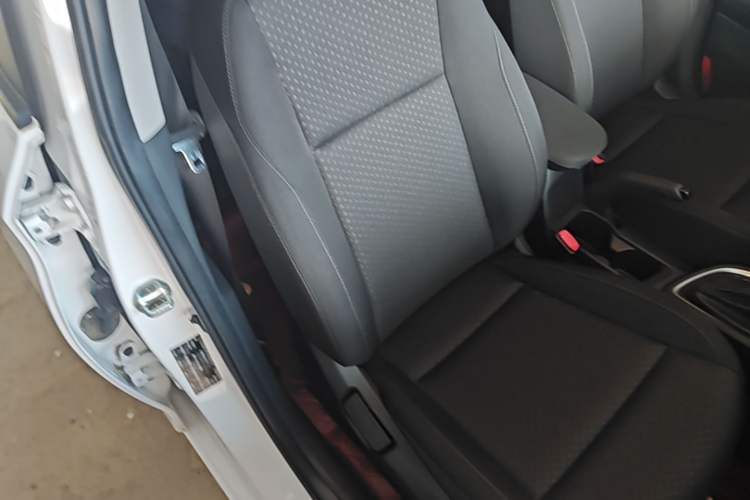 Used Hyundai Celesta 2020 1.6L Automatic GL Enjoyable Edition Right Front Seat