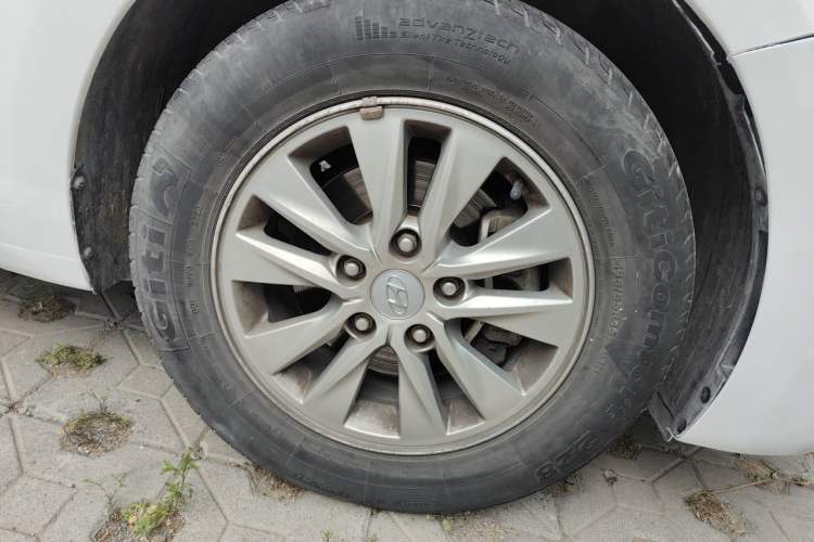 Used Hyundai Celesta 2020 1.6L Automatic GL Enjoyable Edition Right Front Wheel Hub