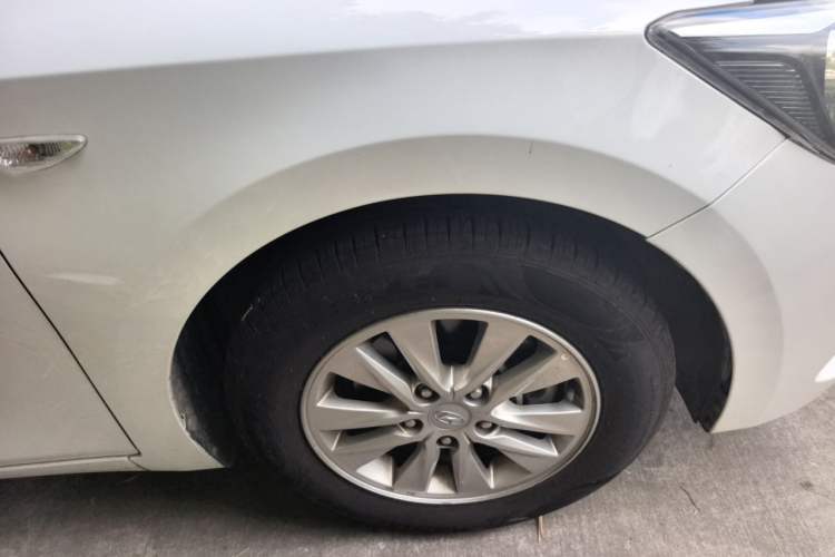 Used Hyundai Celesta 2020 1.6L Automatic GL Enjoyable Edition Right Front Wheel Hub