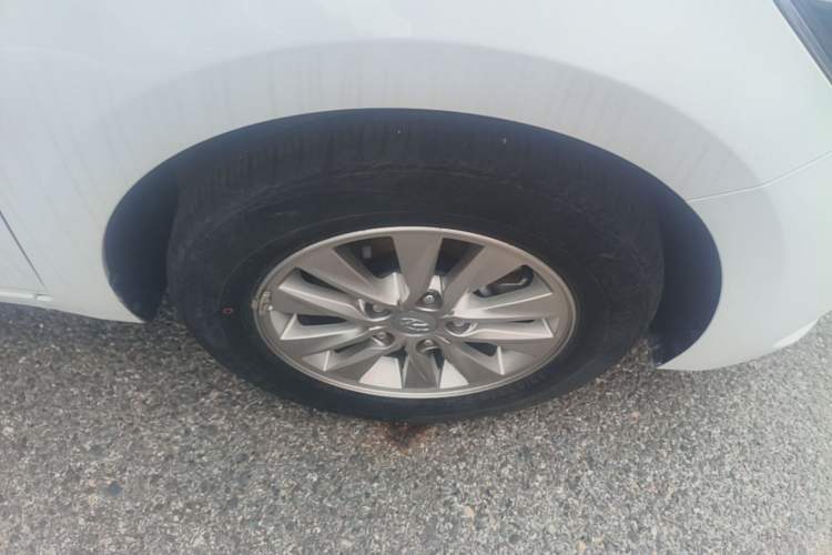 Used Hyundai Celesta 2020 1.6L Automatic GL Enjoyable Edition Right Front Wheel Hub