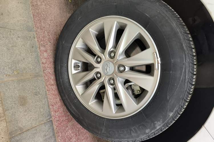 Used Hyundai Celesta 2020 1.6L Automatic GL Enjoyable Edition Right Front Wheel Hub