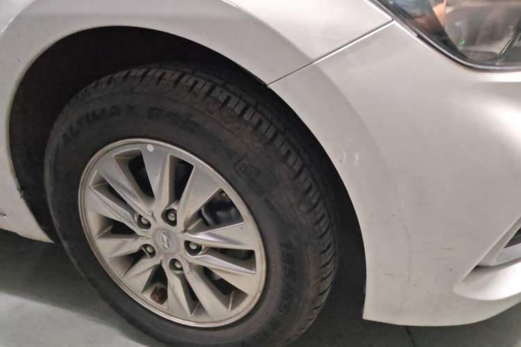Used Hyundai Celesta 2020 1.6L Automatic GL Enjoyable Edition Right Front Wheel Hub