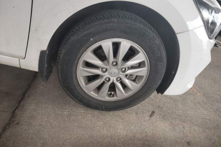 Used Hyundai Celesta 2020 1.6L Automatic GL Enjoyable Edition Right Front Wheel Hub