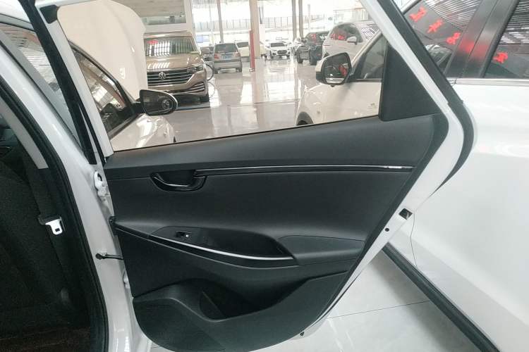 Used Hyundai Celesta 2020 1.6L Automatic GL Enjoyable Edition Right Rear Door Interior