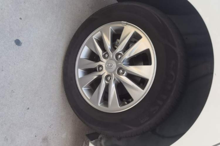Used Hyundai Celesta 2020 1.6L Automatic GL Enjoyable Edition Right Rear Wheel Hub