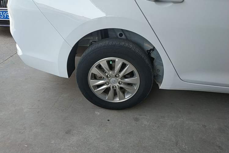 Used Hyundai Celesta 2020 1.6L Automatic GL Enjoyable Edition Right Rear Wheel Hub
