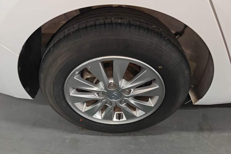 Used Hyundai Celesta 2020 1.6L Automatic GL Enjoyable Edition Right Rear Wheel Hub