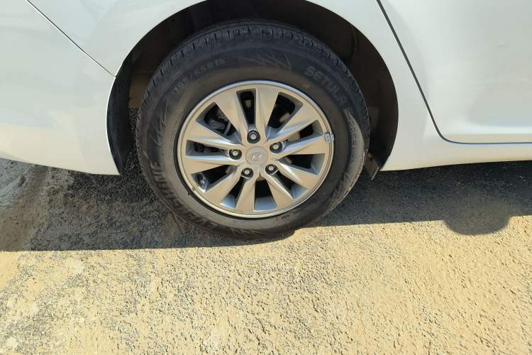 Used Hyundai Celesta 2020 1.6L Automatic GL Enjoyable Edition Right Rear Wheel Hub