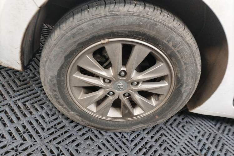 Used Hyundai Celesta 2020 1.6L Automatic GL Enjoyable Edition Right Rear Wheel Hub