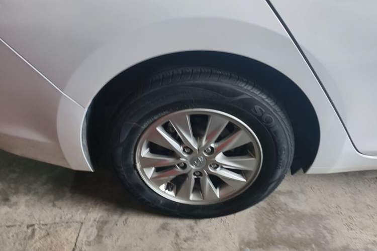Used Hyundai Celesta 2020 1.6L Automatic GL Enjoyable Edition Right Rear Wheel Hub