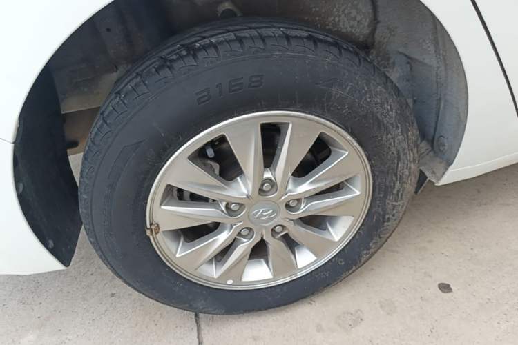 Used Hyundai Celesta 2020 1.6L Automatic GL Enjoyable Edition Right Rear Wheel Hub