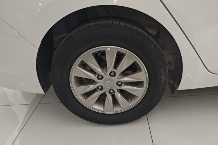 Used Hyundai Celesta 2020 1.6L Automatic GL Enjoyable Edition Right Rear Wheel Hub