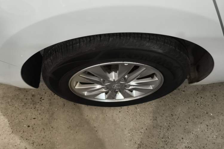 Used Hyundai Celesta 2020 1.6L Automatic GL Enjoyable Edition Right Rear Wheel Hub