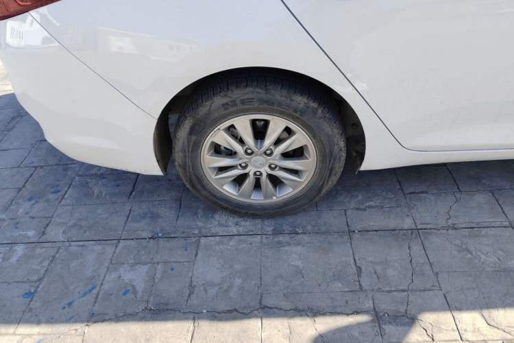 Used Hyundai Celesta 2020 1.6L Automatic GL Enjoyable Edition Right Rear Wheel Hub