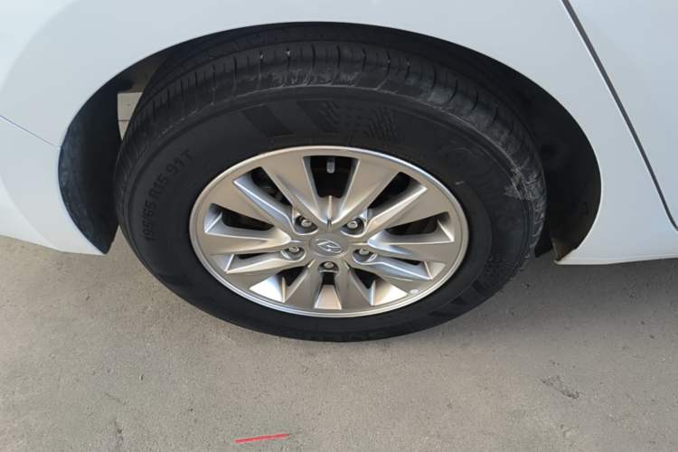 Used Hyundai Celesta 2020 1.6L Automatic GL Enjoyable Edition Right Rear Wheel Hub