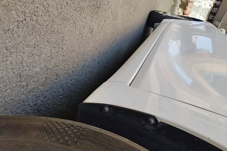 Used Hyundai Celesta 2020 1.6L Automatic GL Enjoyable Edition Right Side Sill